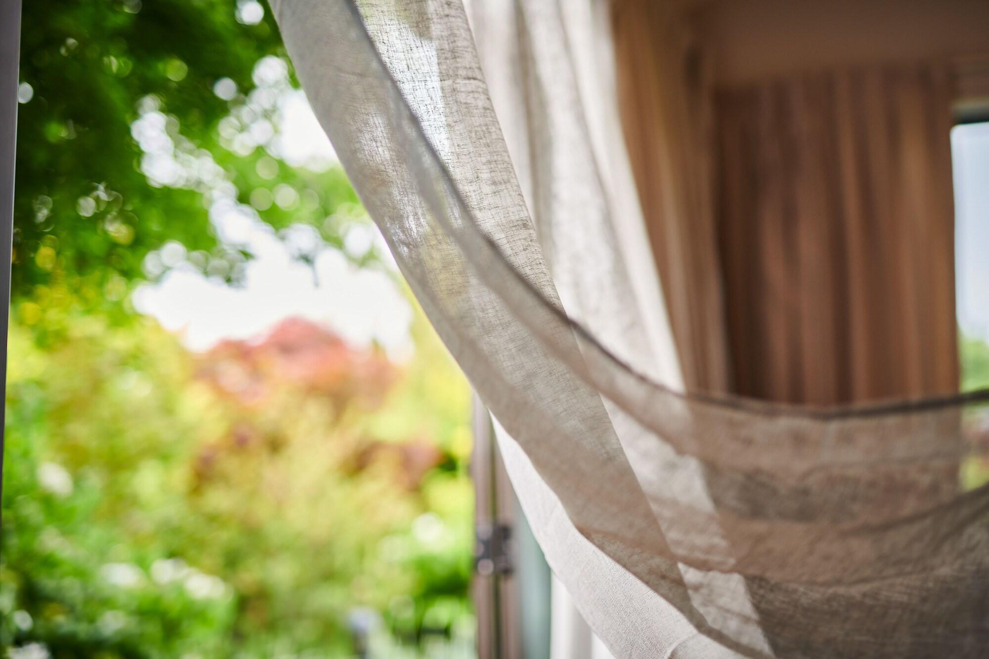 Parehua Resort Martinborough Esterno foto A curtain